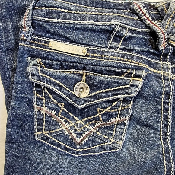 Trademark H Cropped Denim Jeans Logo Embroidered Cuffed Medium  Wash Size 29 - Picture 9 of 15